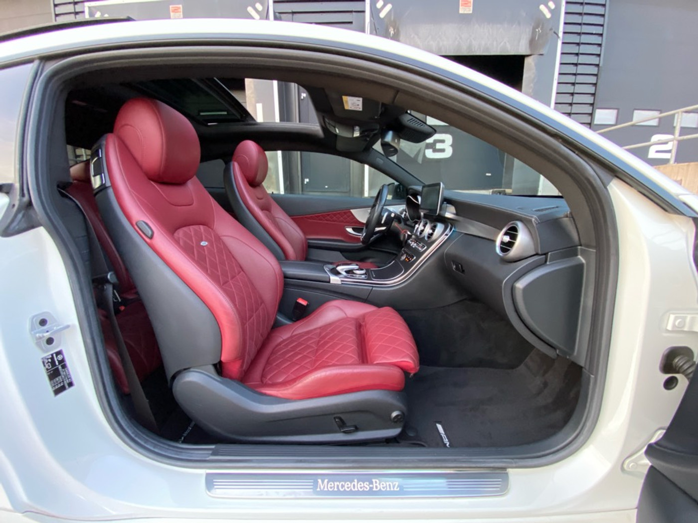 Foto van Mercedes-Benz C 200