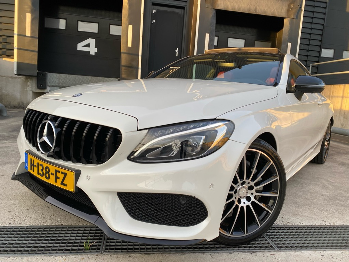 Foto van Mercedes-Benz C 200