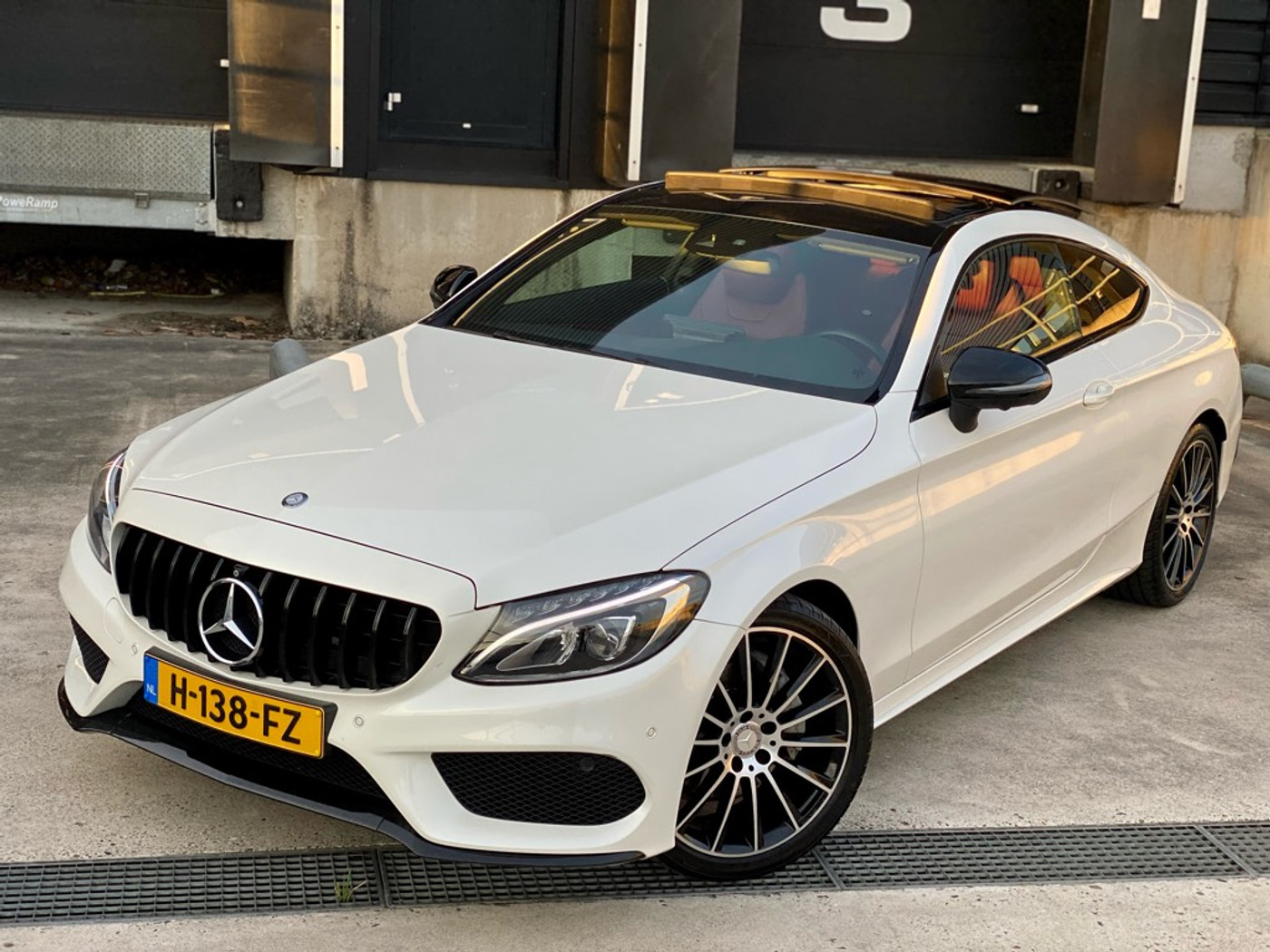 Foto van Mercedes-Benz C 200