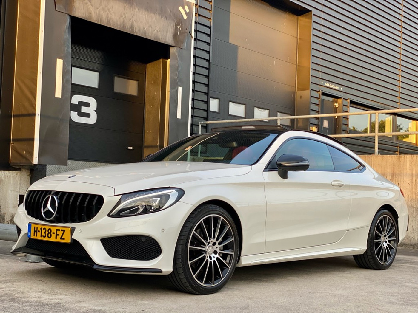 Foto van Mercedes-Benz C 200