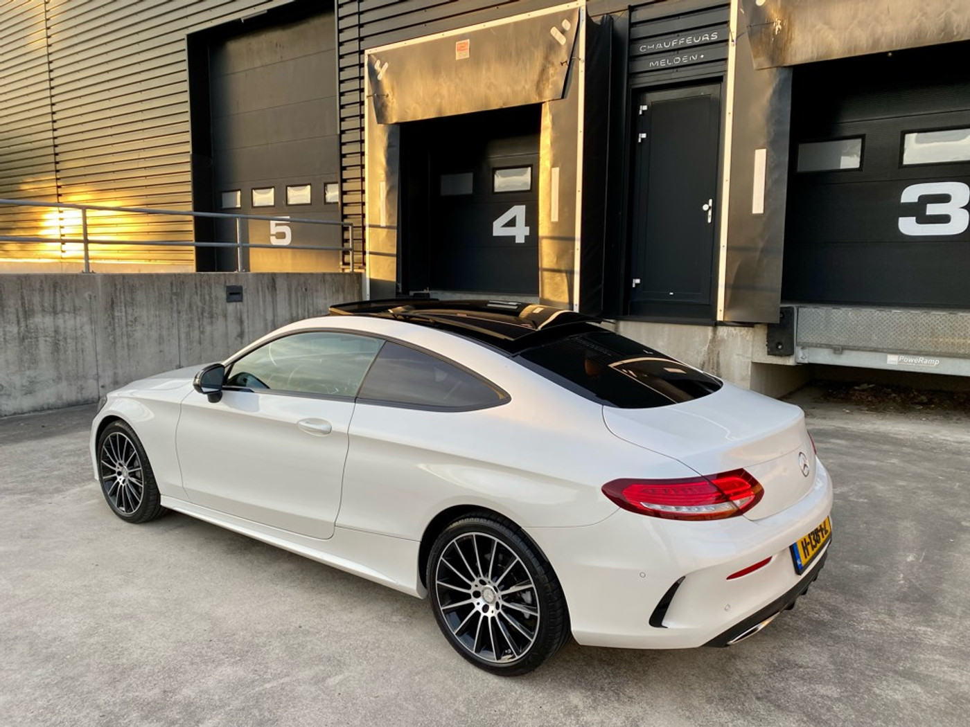 Foto van Mercedes-Benz C 200
