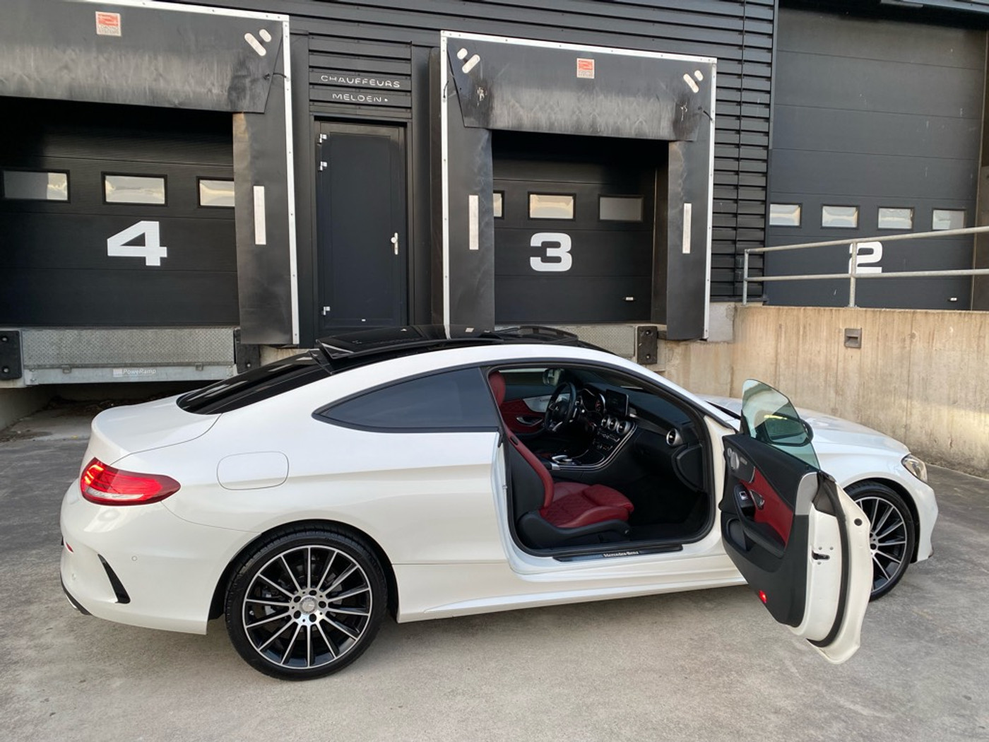 Foto van Mercedes-Benz C 200