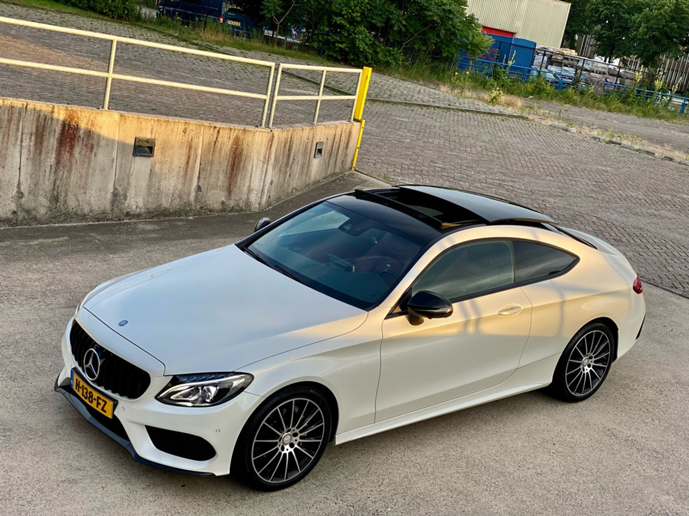 Foto van Mercedes-Benz C 200
