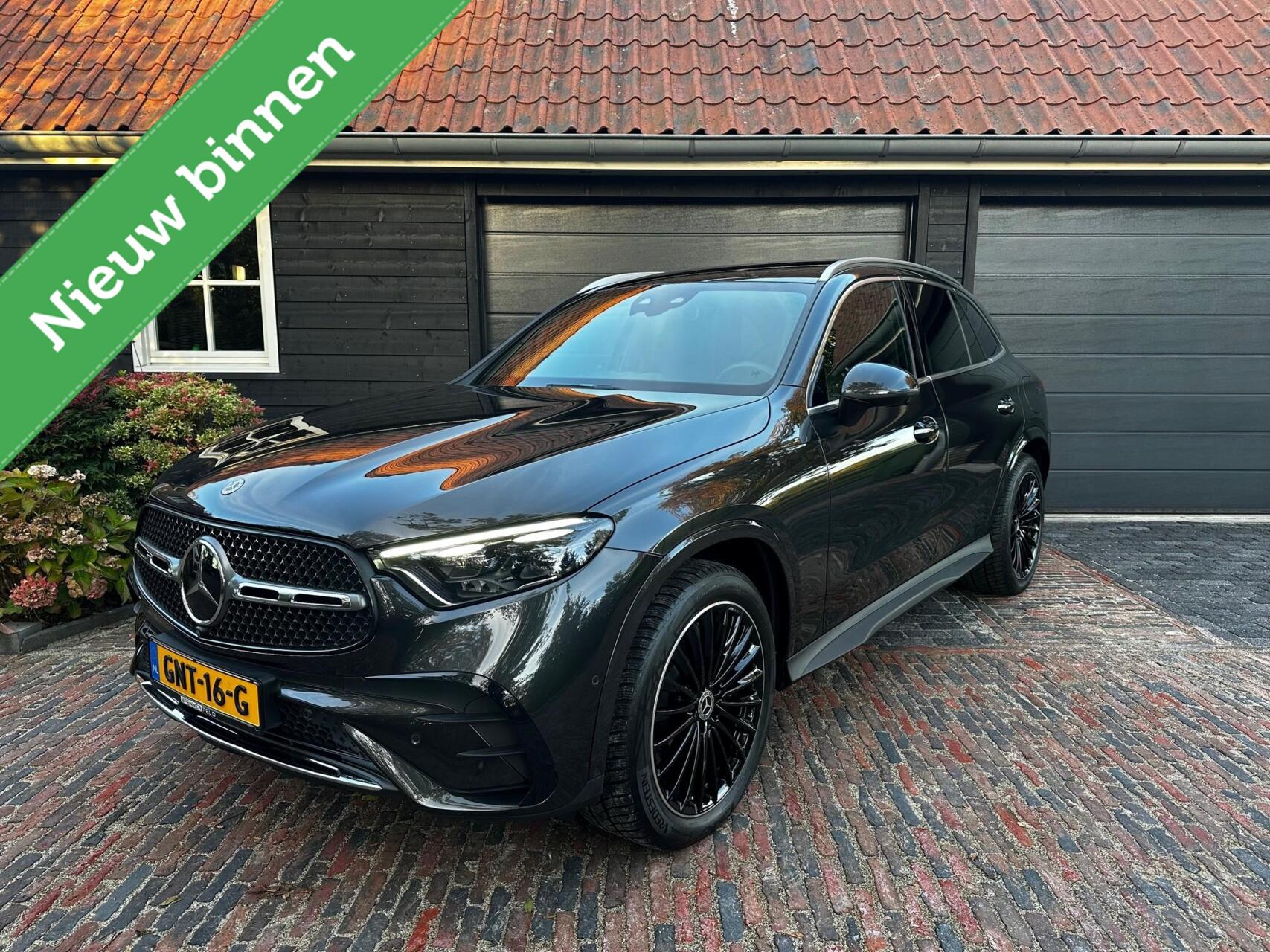 Mercedes-Benz GLC 300 E 4Matic 300e 4MATIC AMG Line 2023 - voorkant