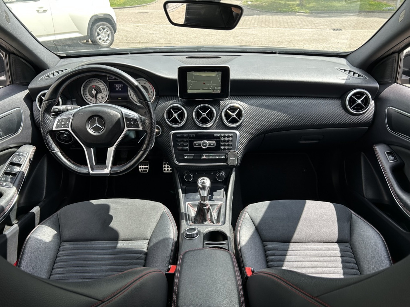 Foto van Mercedes-Benz A 180