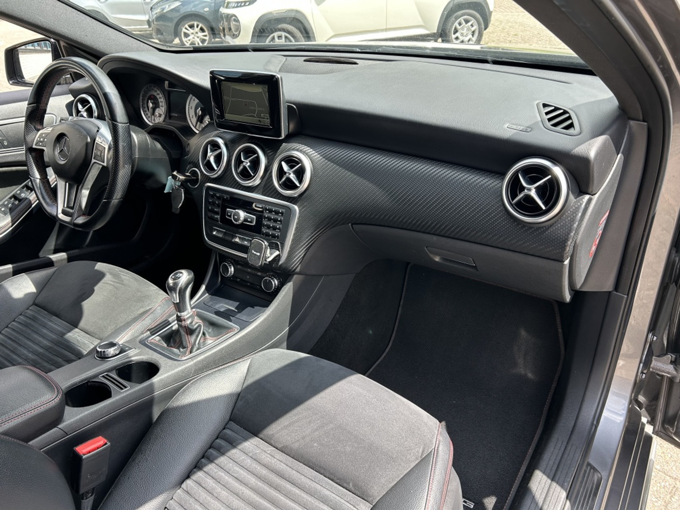 Foto van Mercedes-Benz A 180