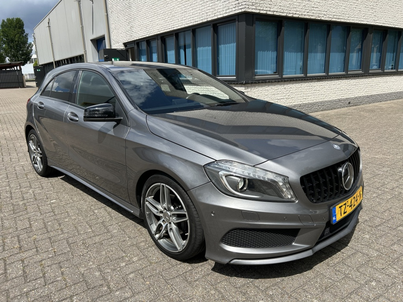 Foto van Mercedes-Benz A 180