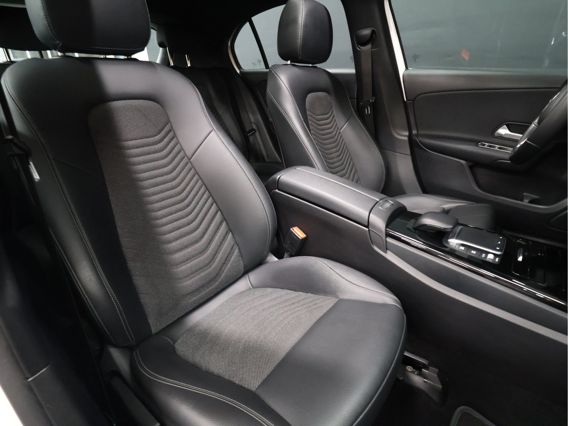 Foto van Mercedes-Benz A 200