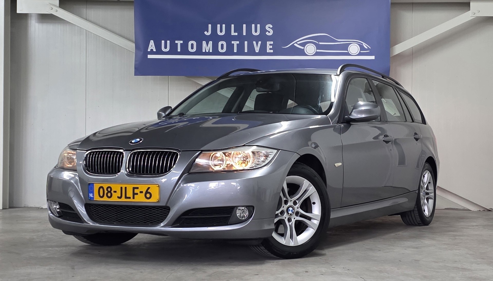 BMW 3er Reihe 318i Business Line Groot Navi CruiseControl APK 06-2027 Garantie! 2009 - voorkant