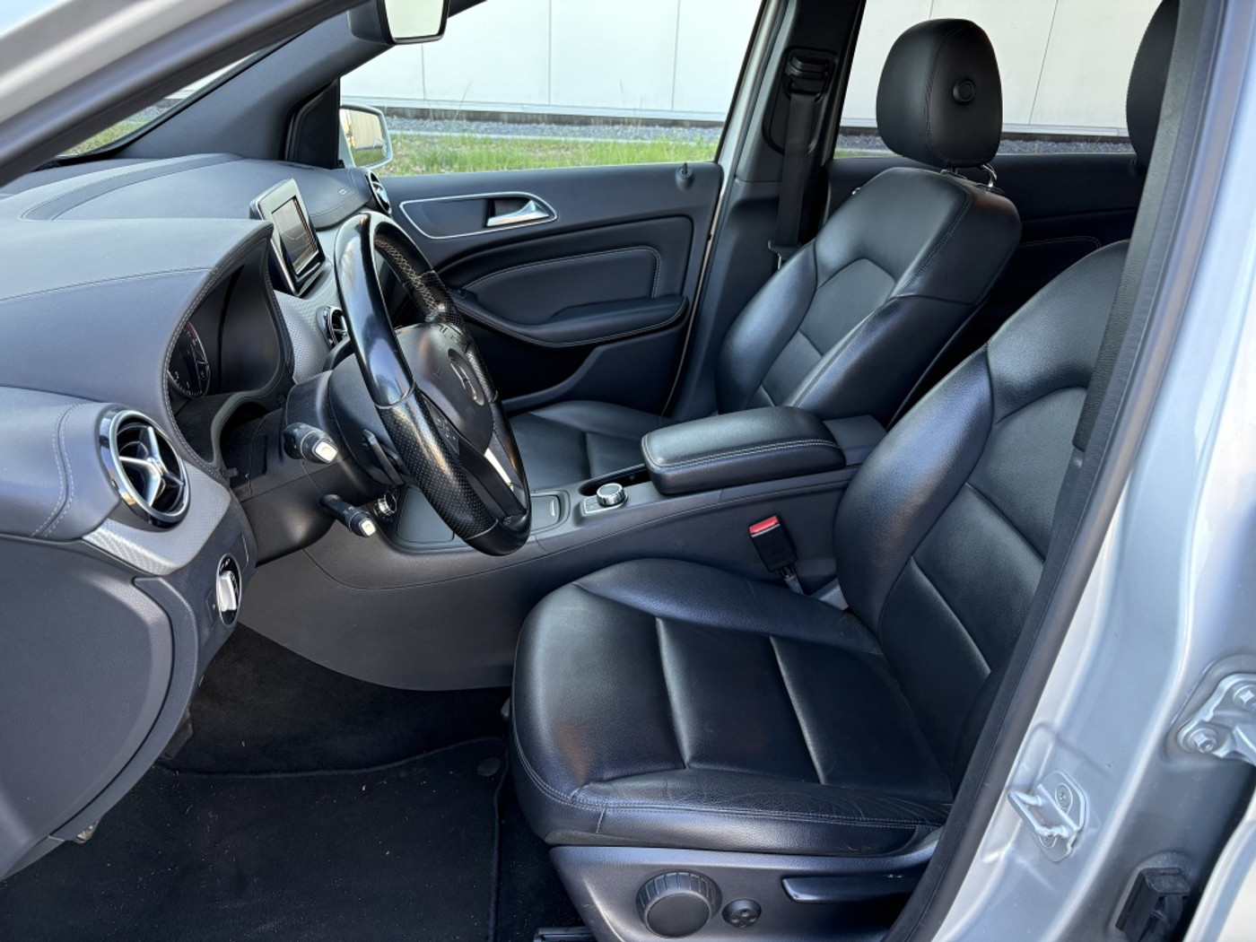 Foto van Mercedes-Benz B 200