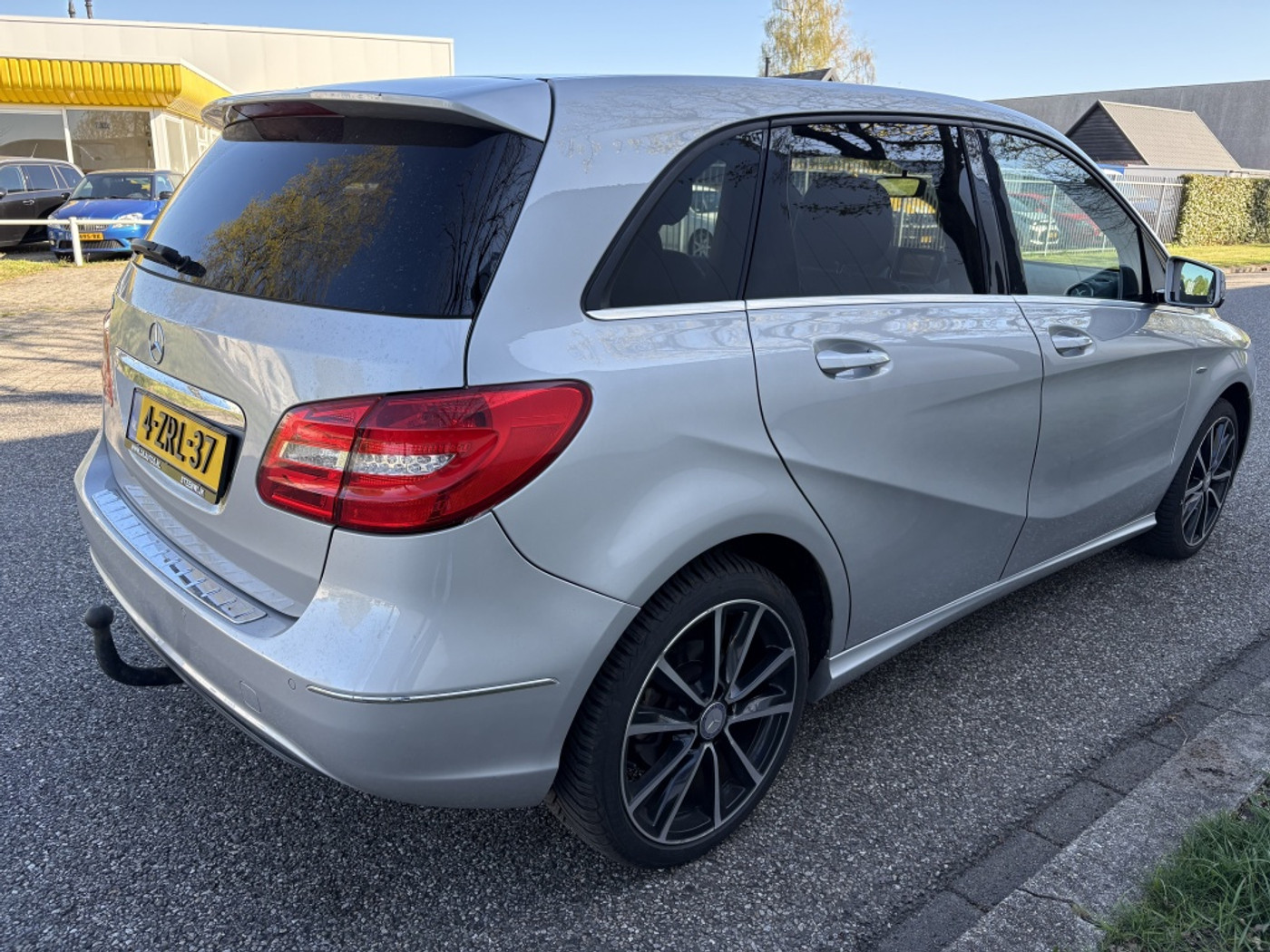 Foto van Mercedes-Benz B 200