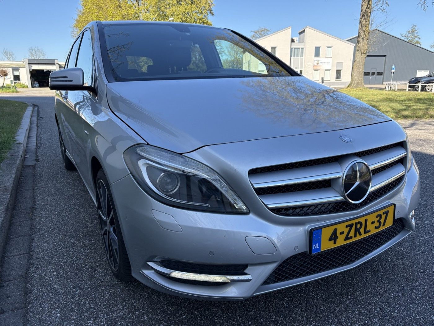 Foto van Mercedes-Benz B 200