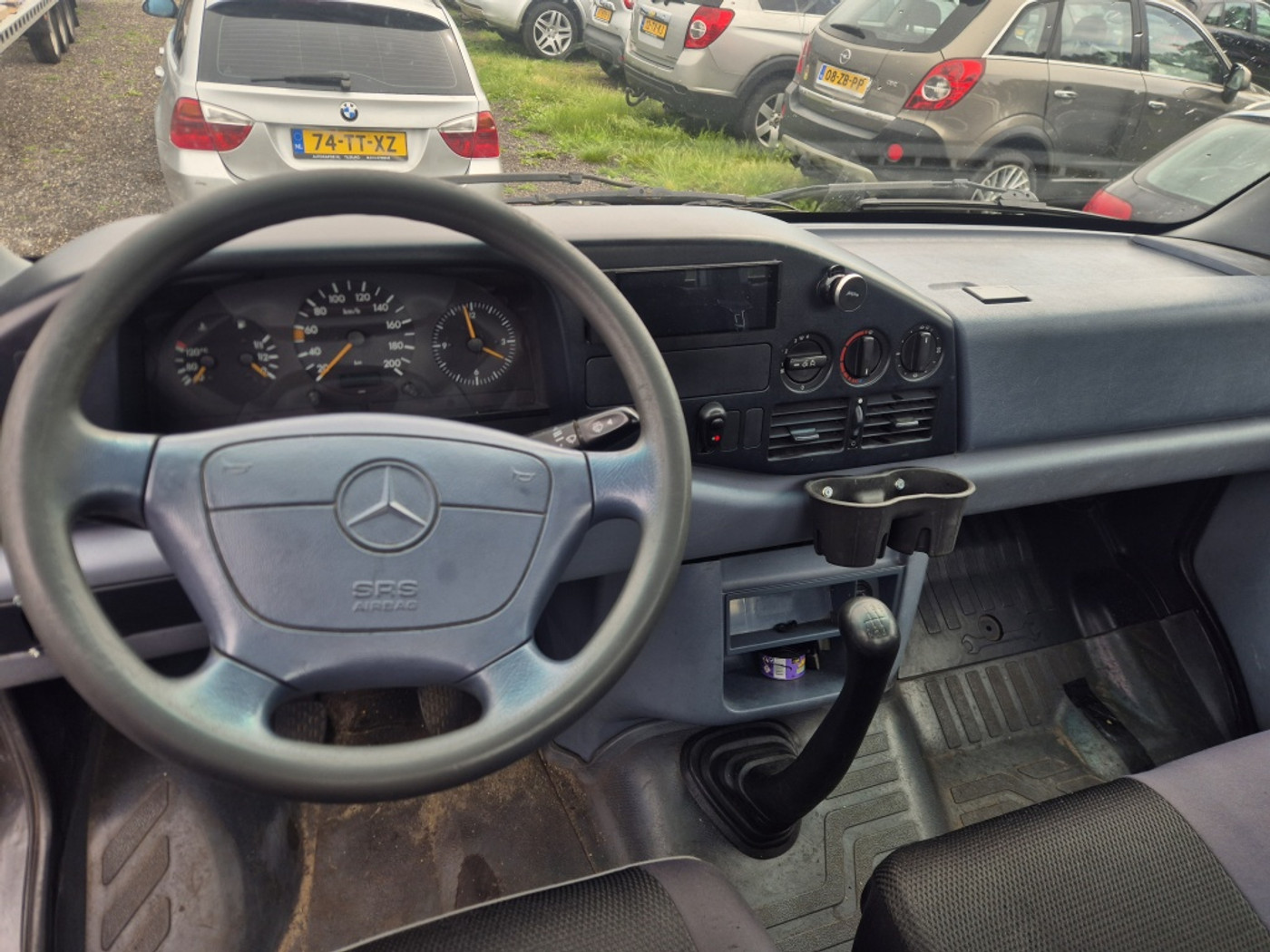 Foto van Mercedes-Benz 310 D