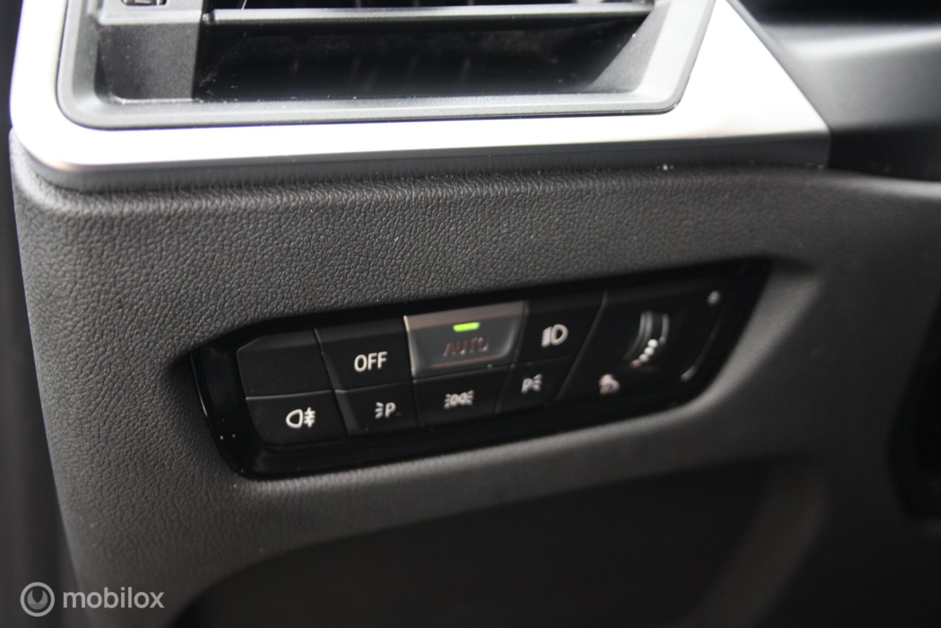 Foto van BMW 330i