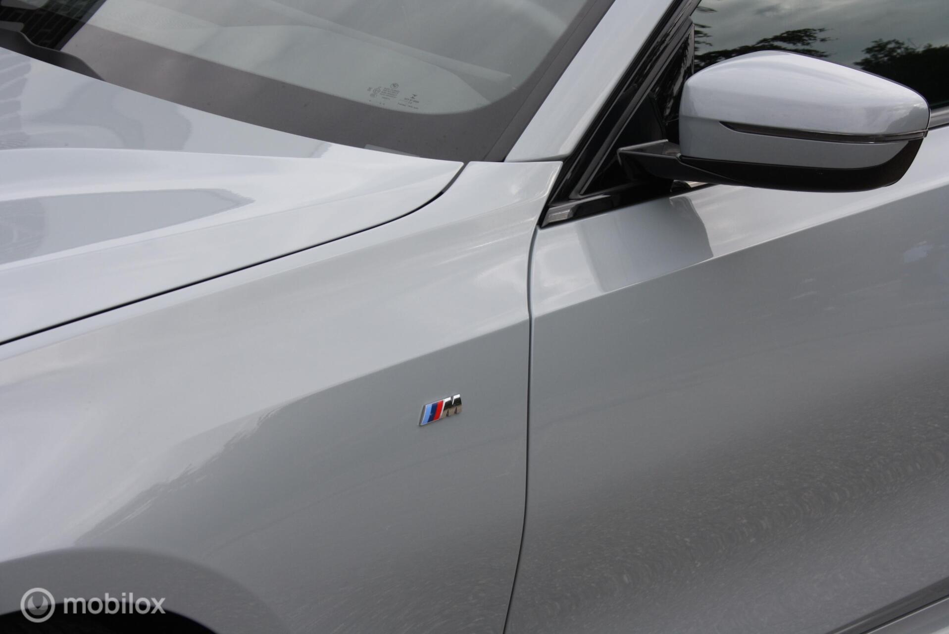 Foto van BMW 330i