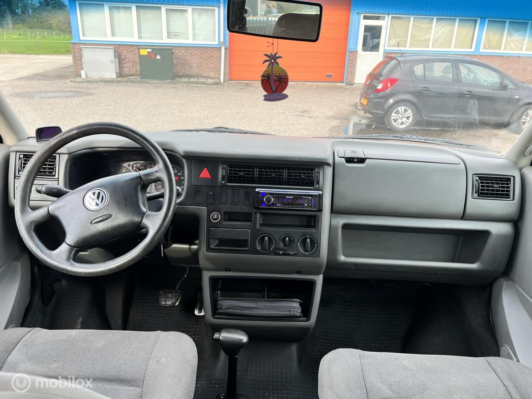 Foto van Volkswagen T4 Bestel 1.0 Tdi 75 KW Aut D.c.