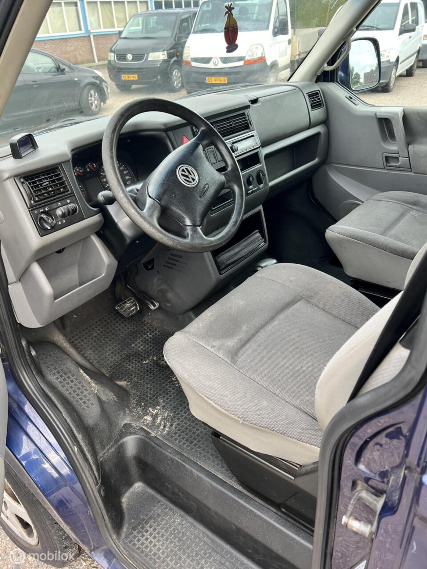Foto van Volkswagen T4 Bestel 1.0 Tdi 75 KW Aut D.c.