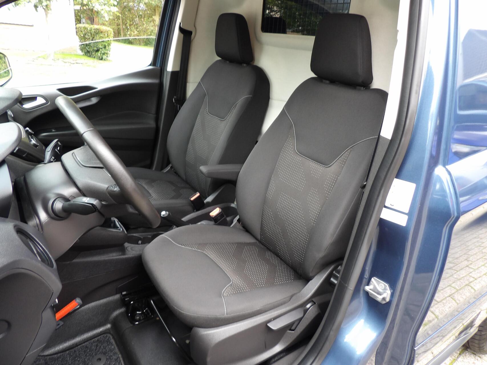 Foto van Ford Transit Courier
