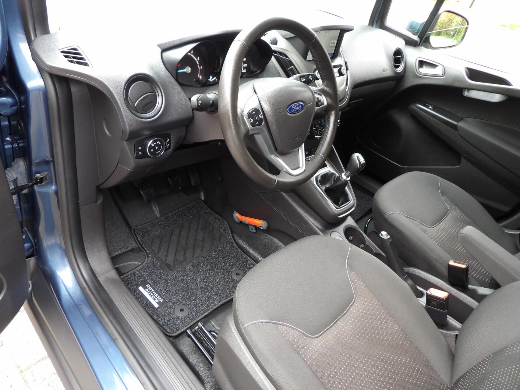 Foto van Ford Transit Courier