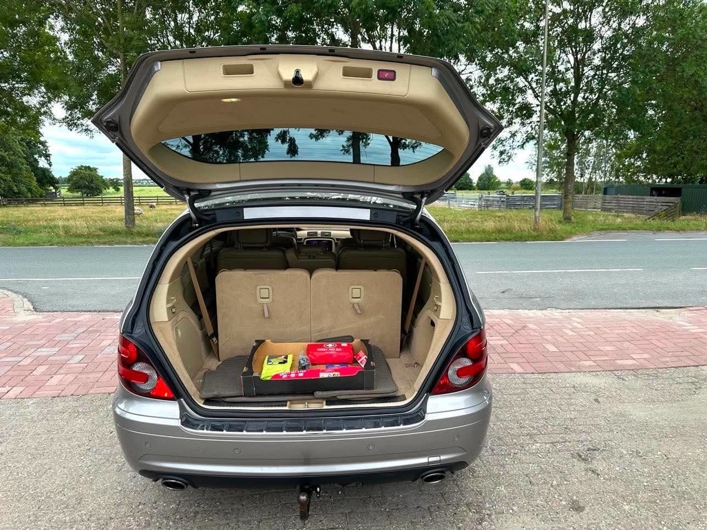 Foto van Mercedes-Benz R 500 4Matic