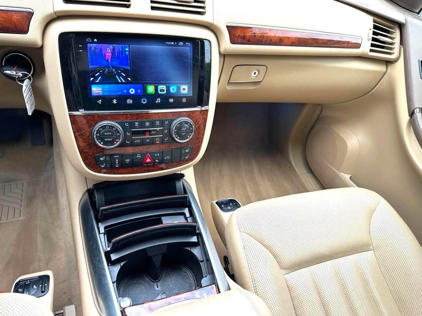 Foto van Mercedes-Benz R 500 4Matic