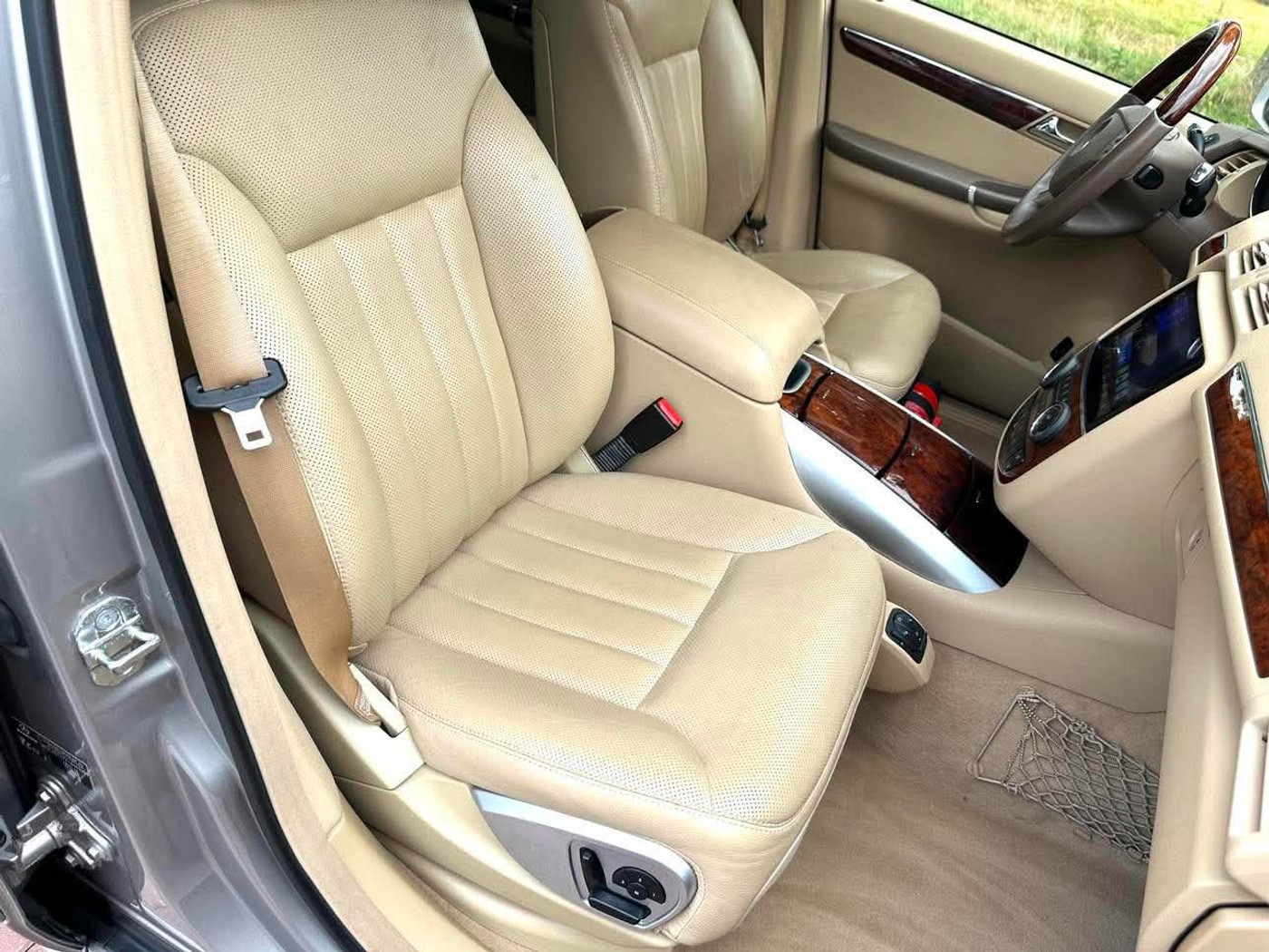 Foto van Mercedes-Benz R 500 4Matic