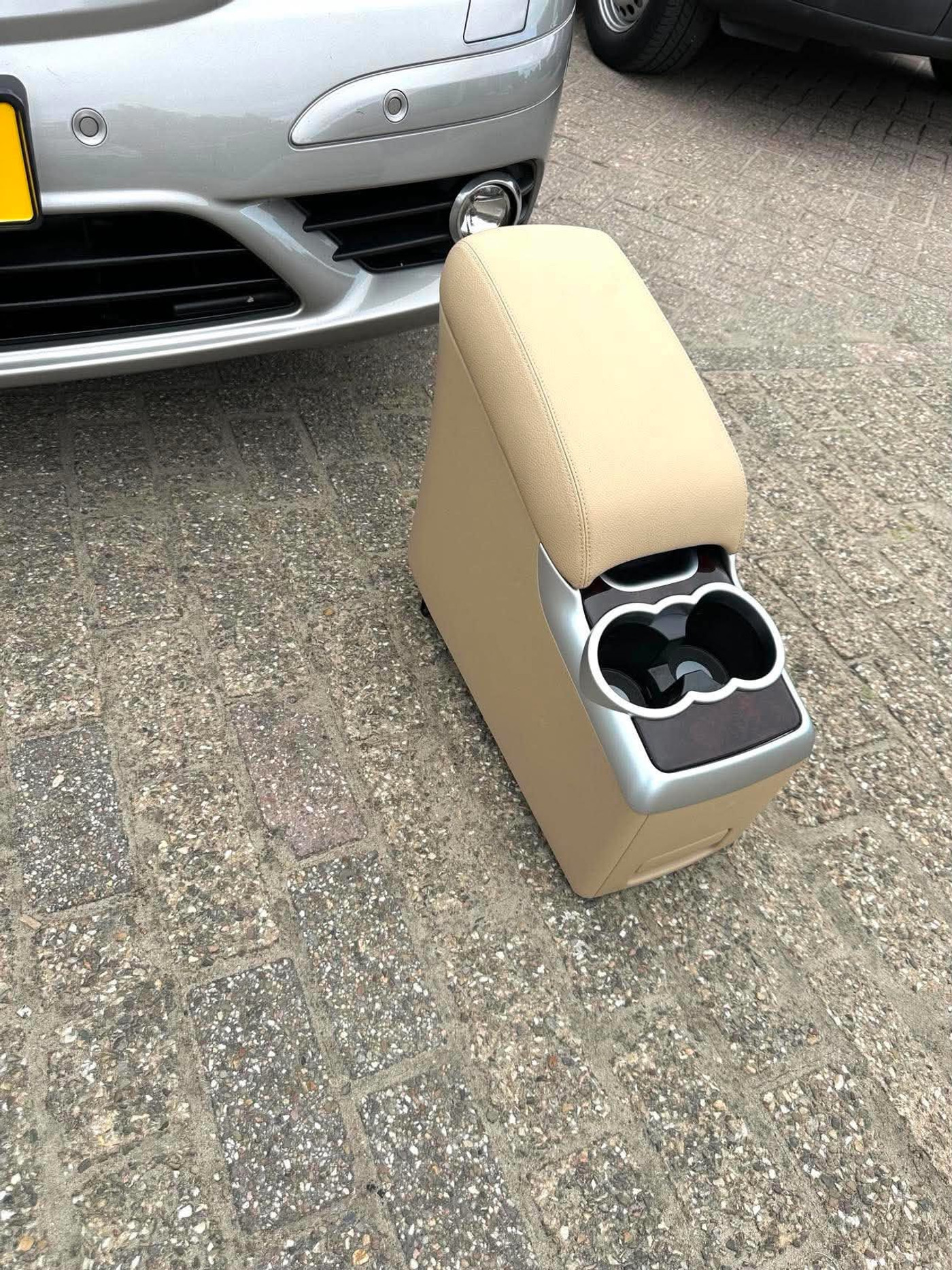 Foto van Mercedes-Benz R 500 4Matic