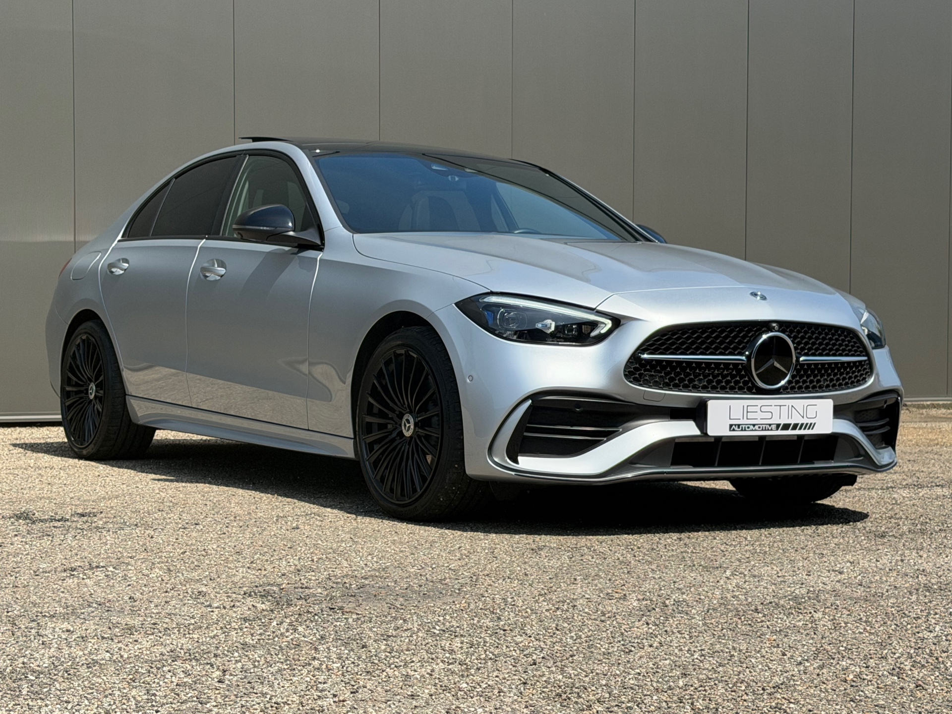 Foto van Mercedes-Benz C 300 E