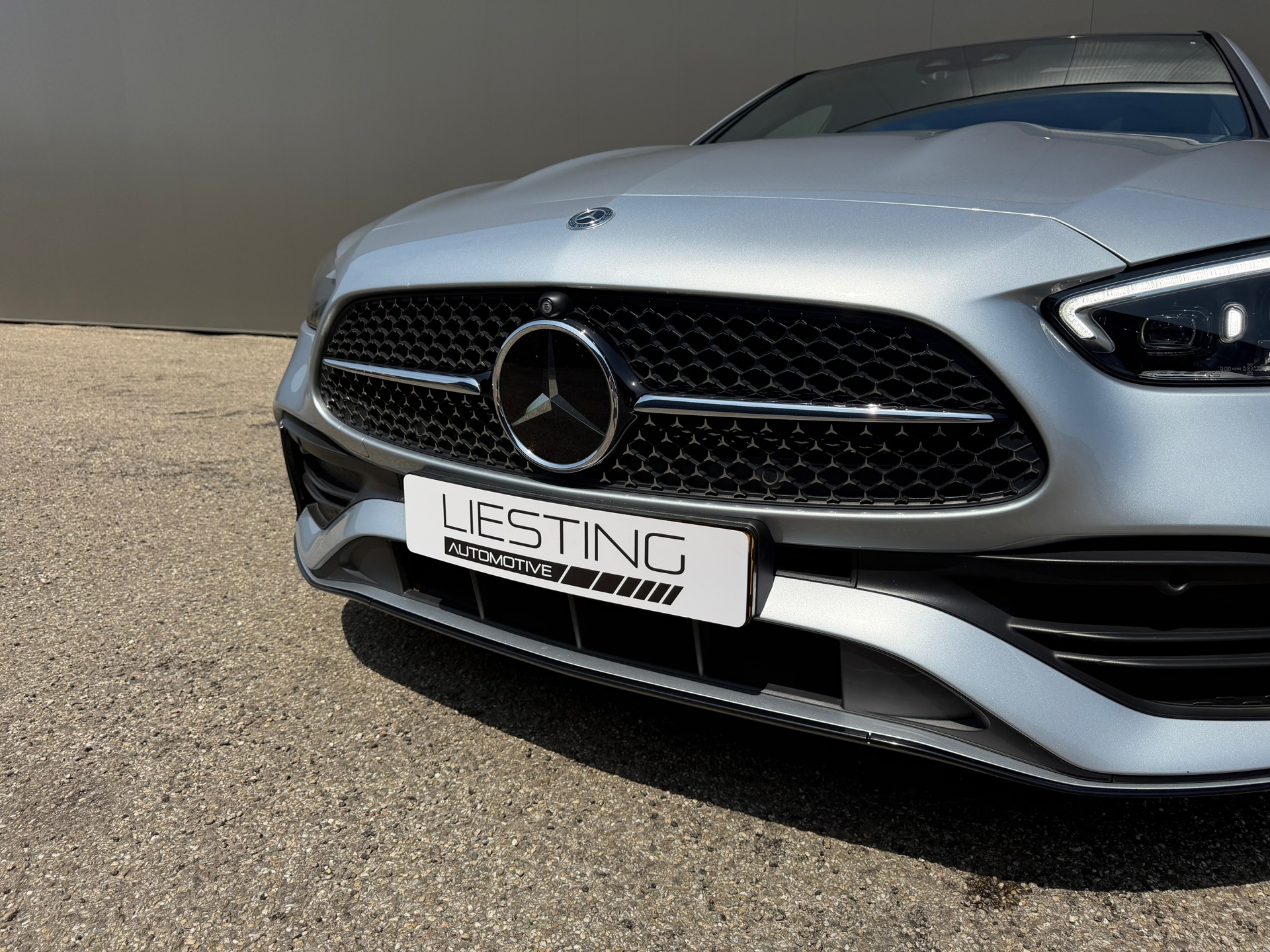 Foto van Mercedes-Benz C 300 E