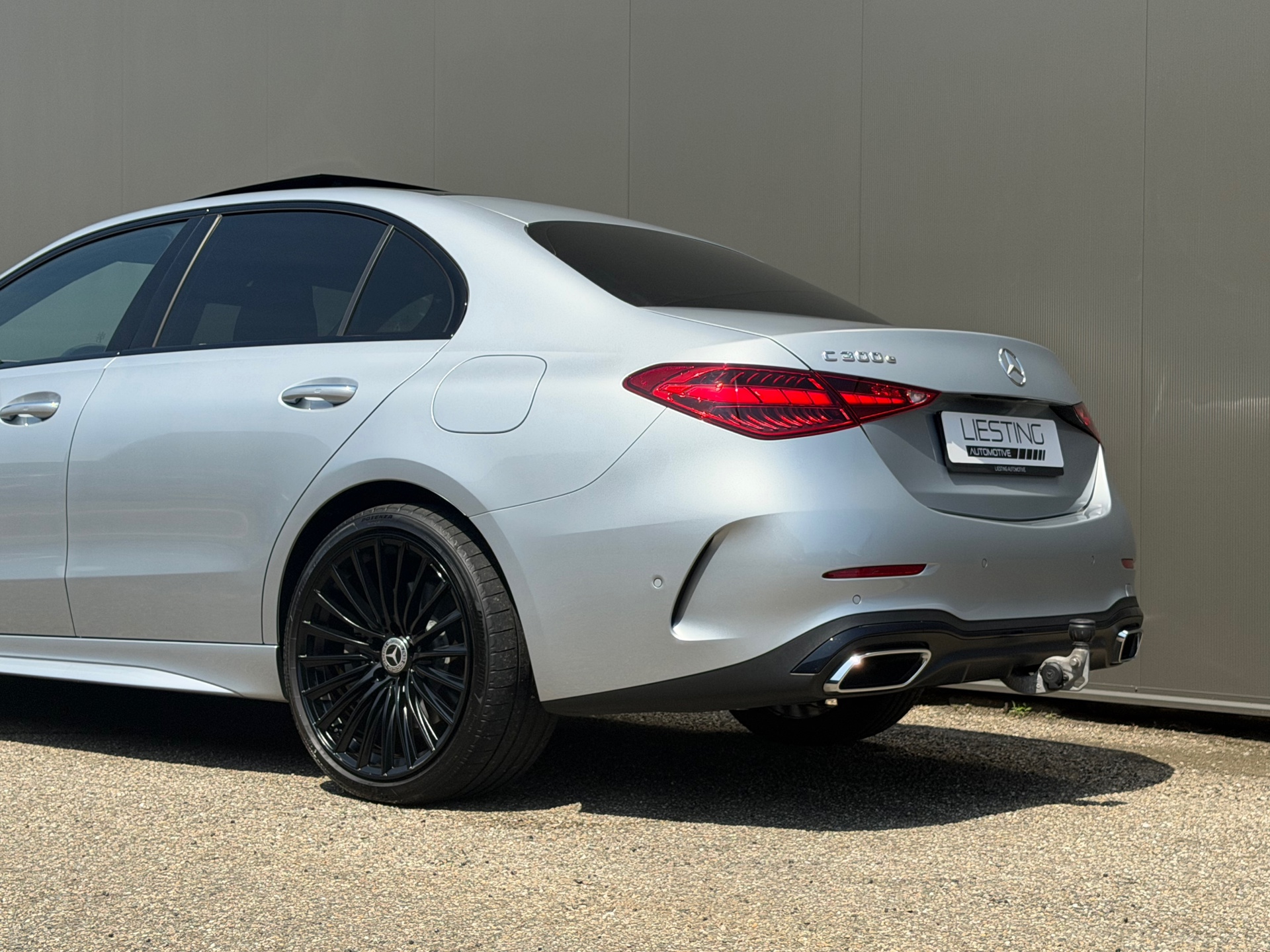 Foto van Mercedes-Benz C 300 E
