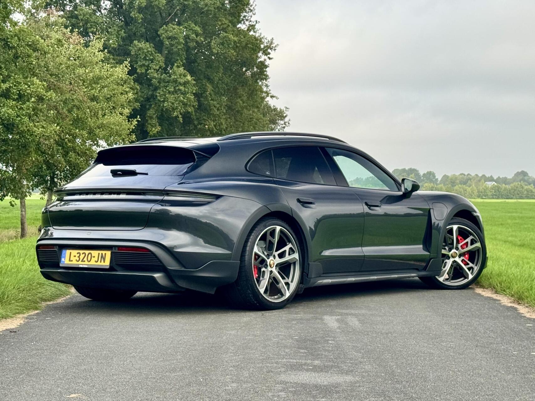 Foto van Porsche Taycan 4s