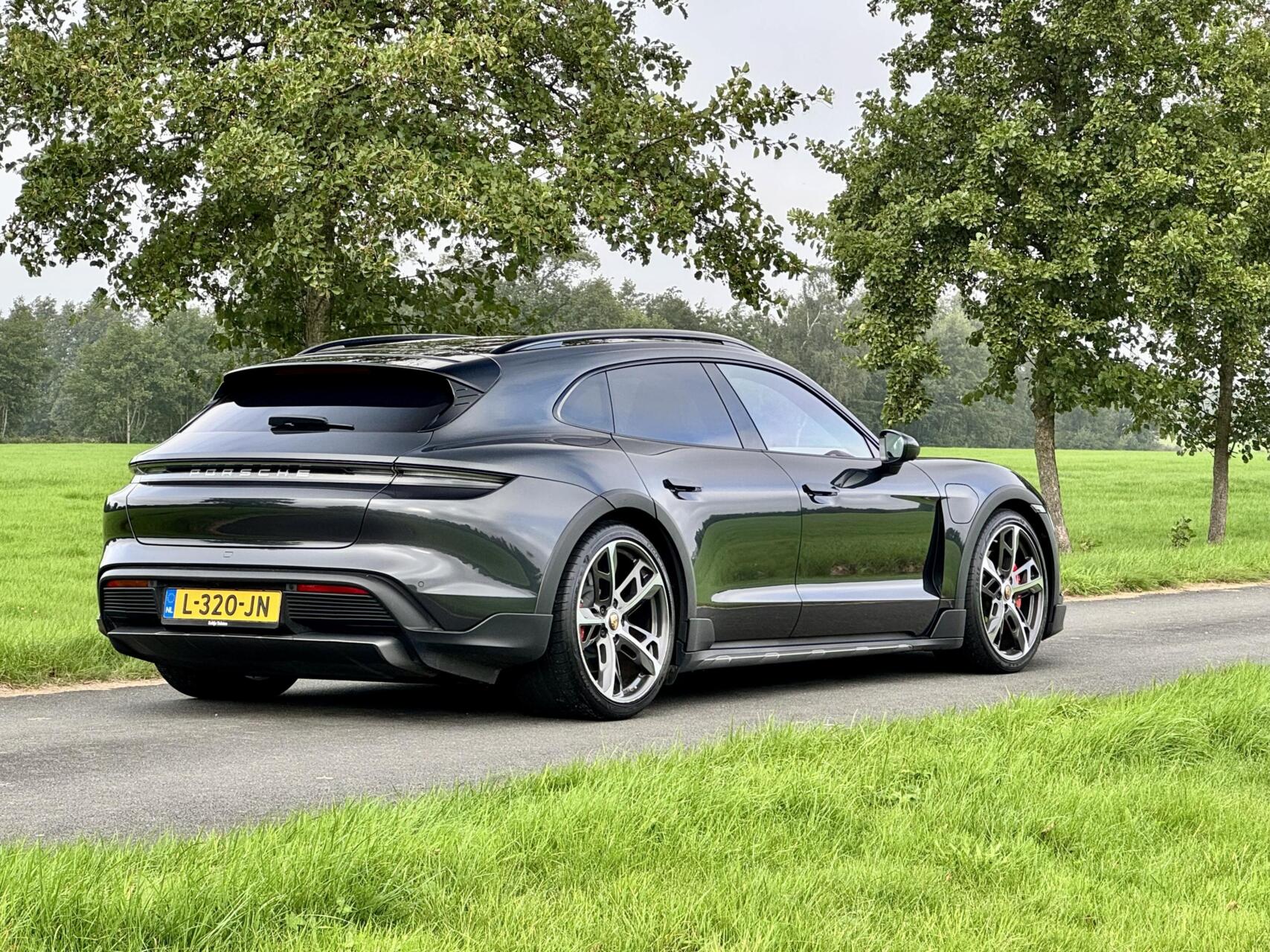 Foto van Porsche Taycan 4s