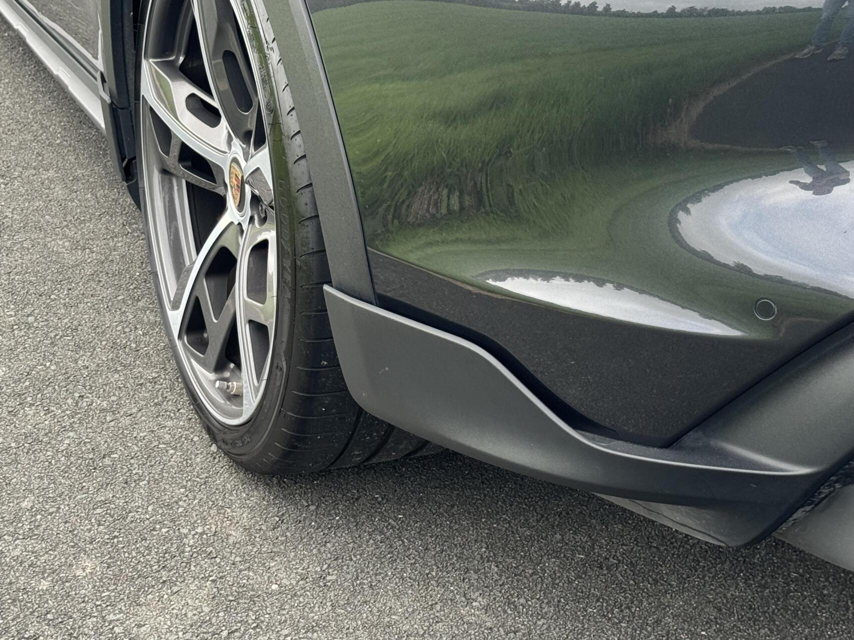Foto van Porsche Taycan 4s
