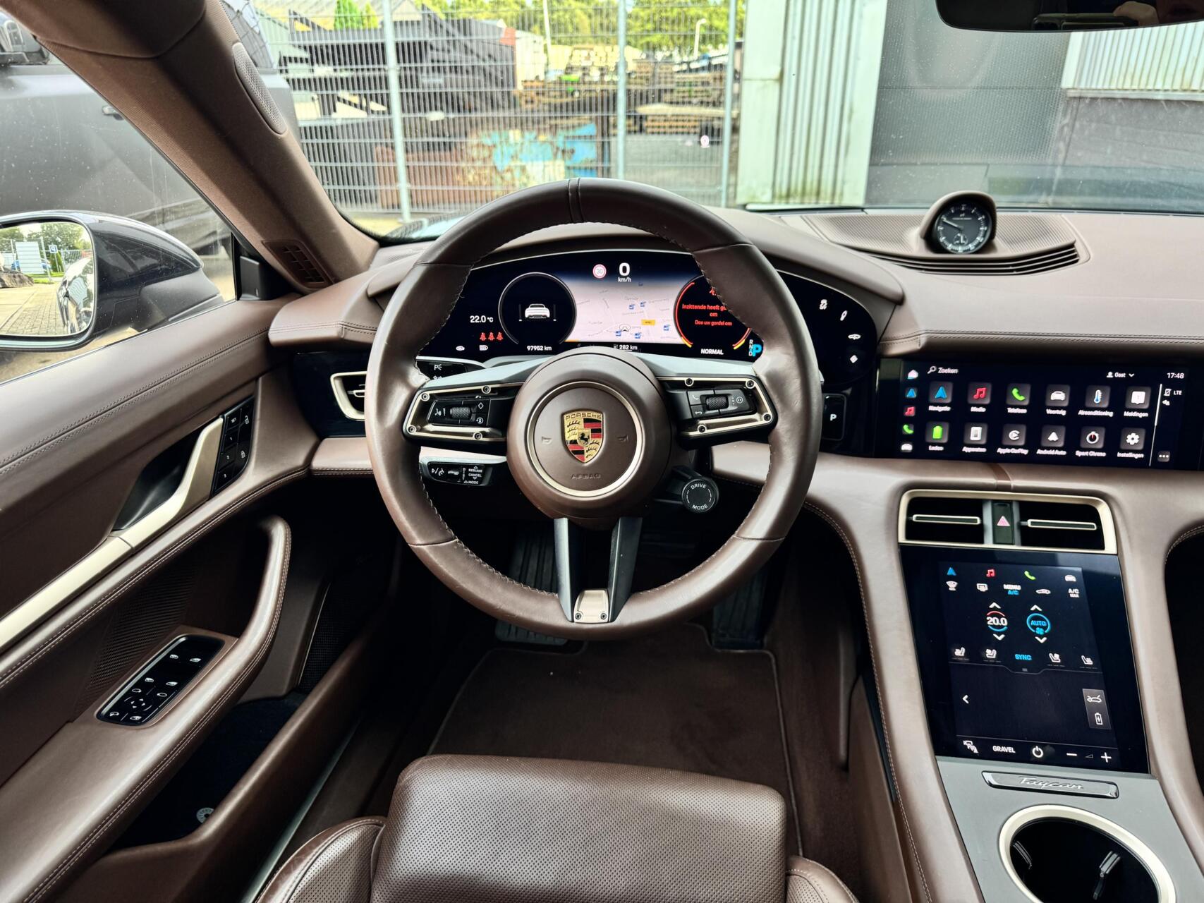Foto van Porsche Taycan 4s