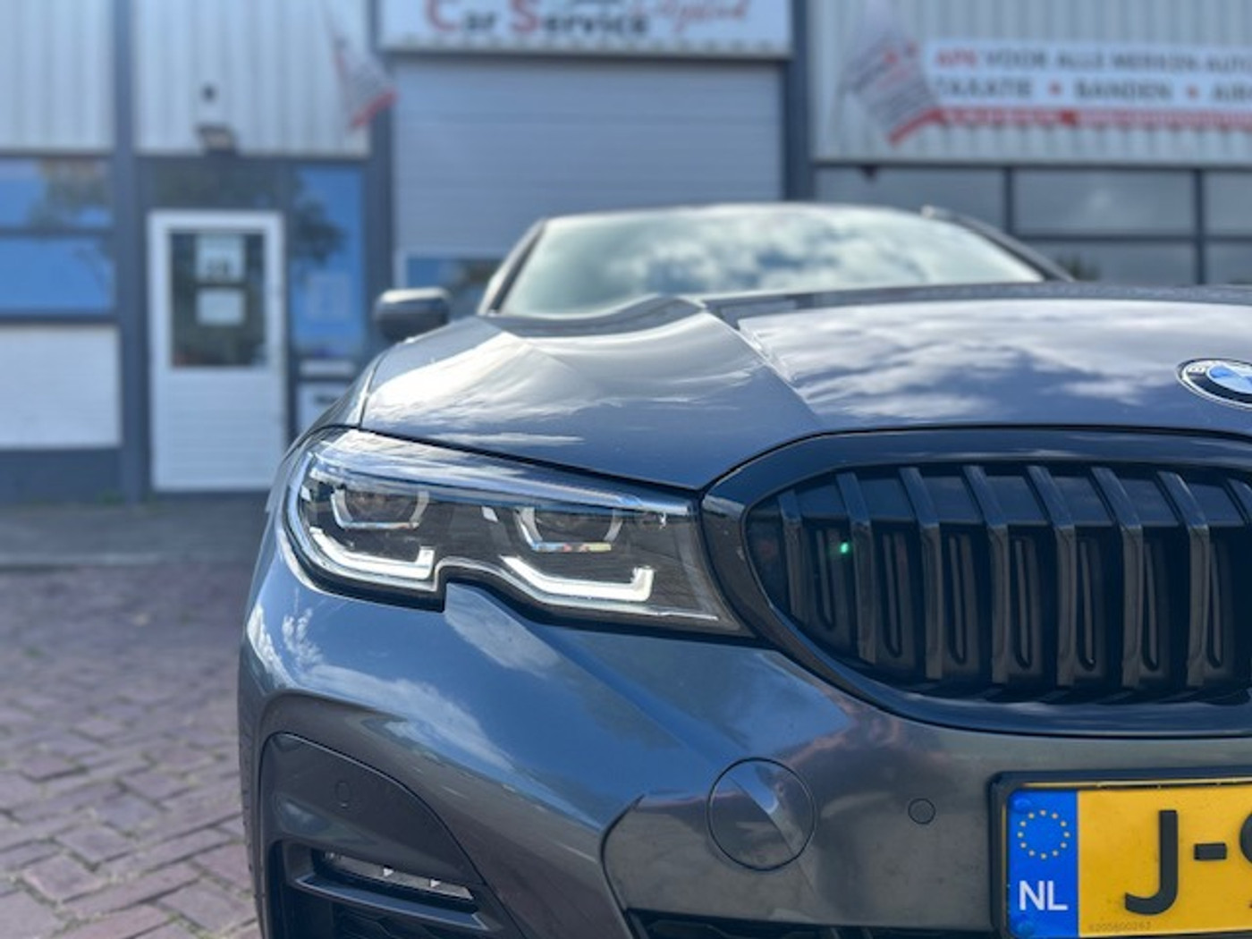 Foto van BMW 330e