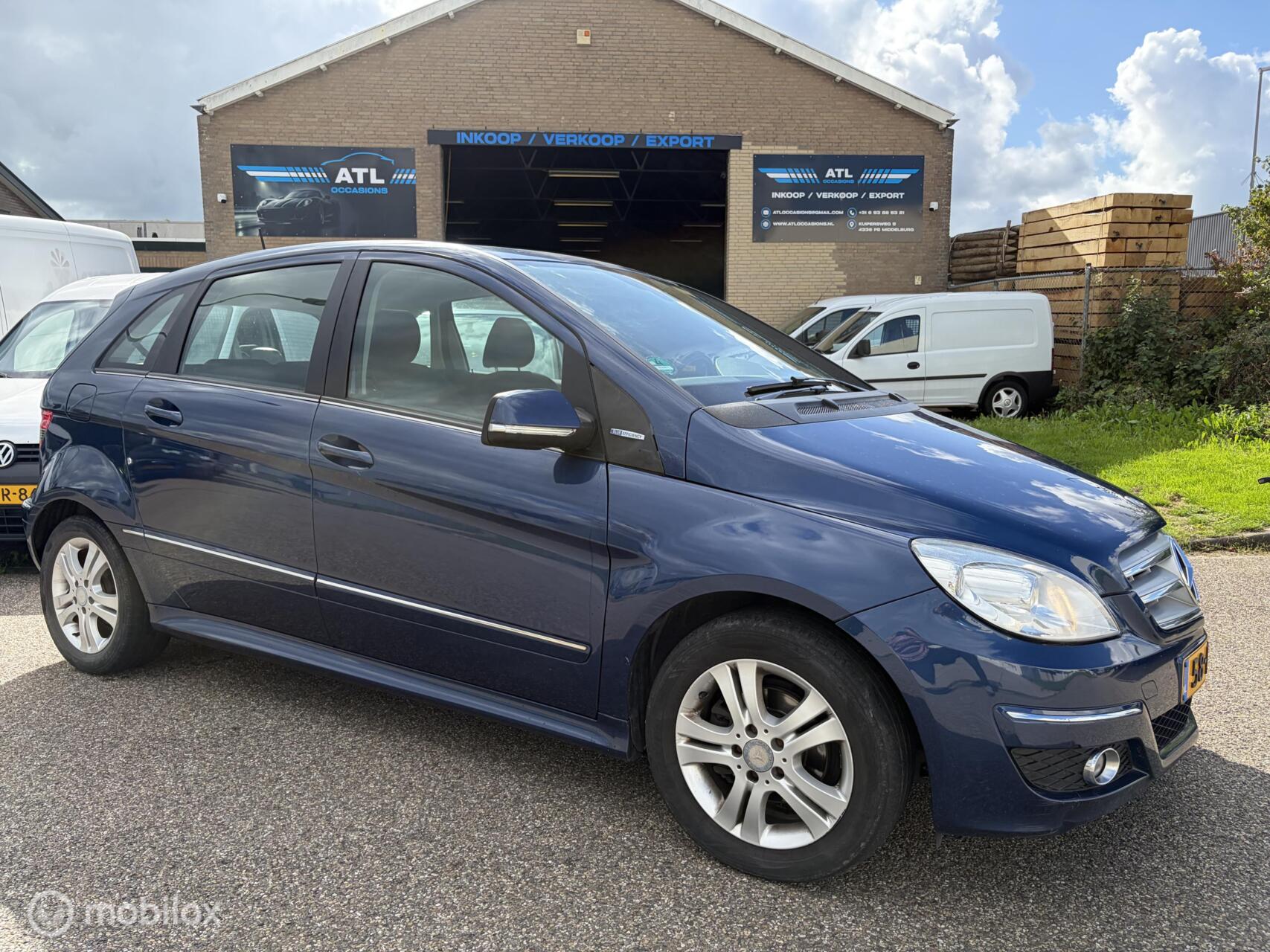 Foto van Mercedes-Benz B 180