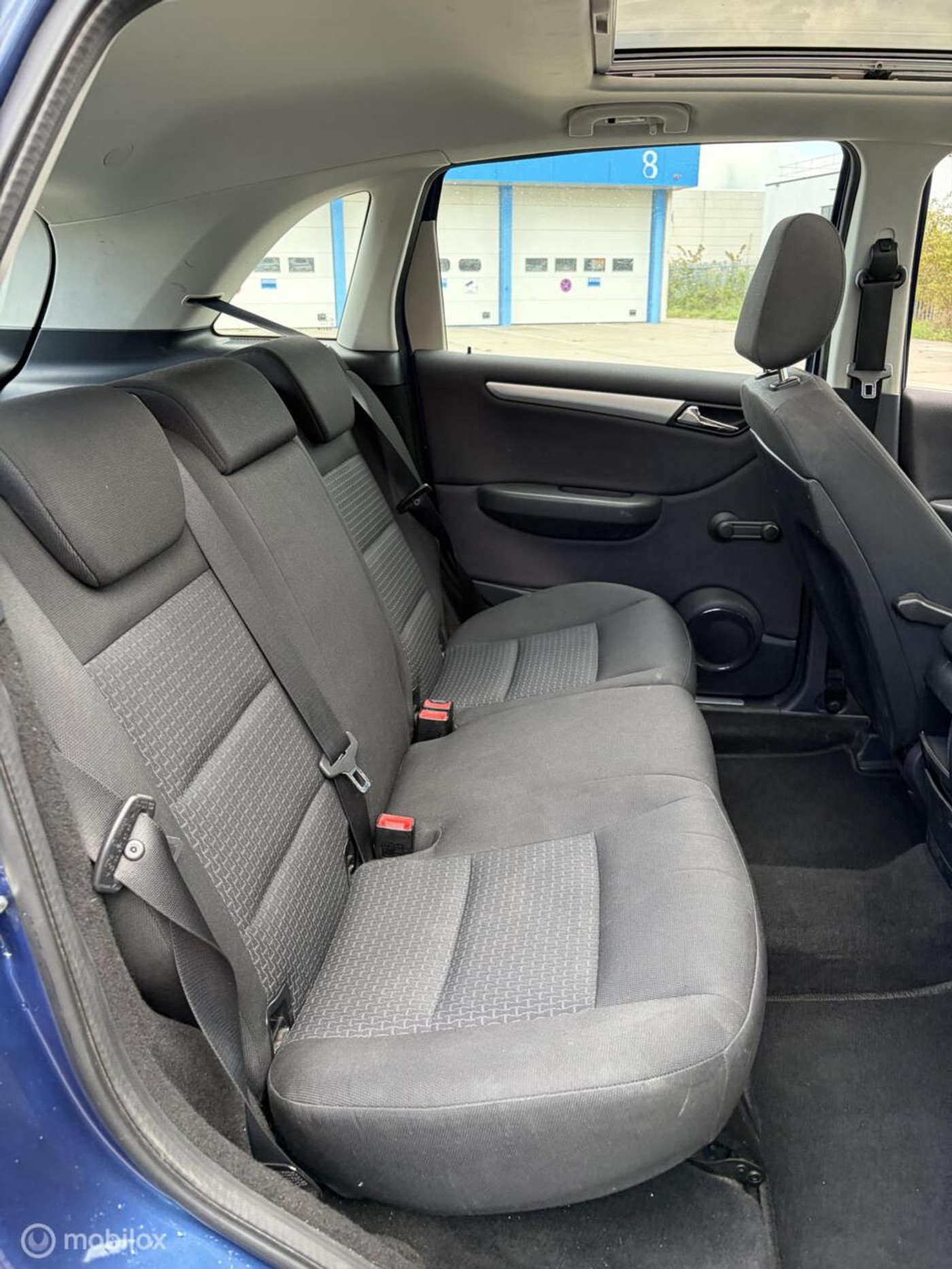 Foto van Mercedes-Benz B 180