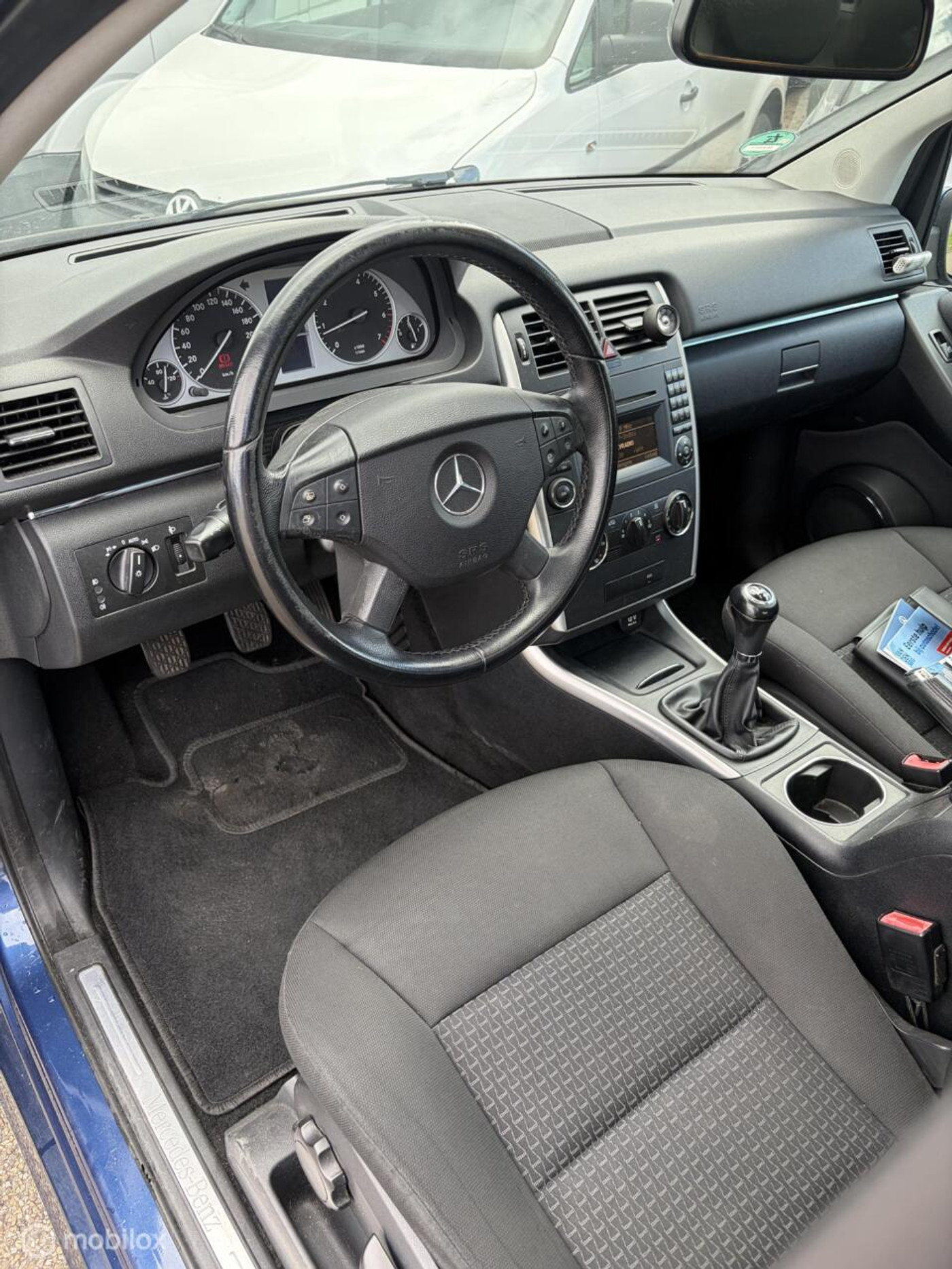 Foto van Mercedes-Benz B 180
