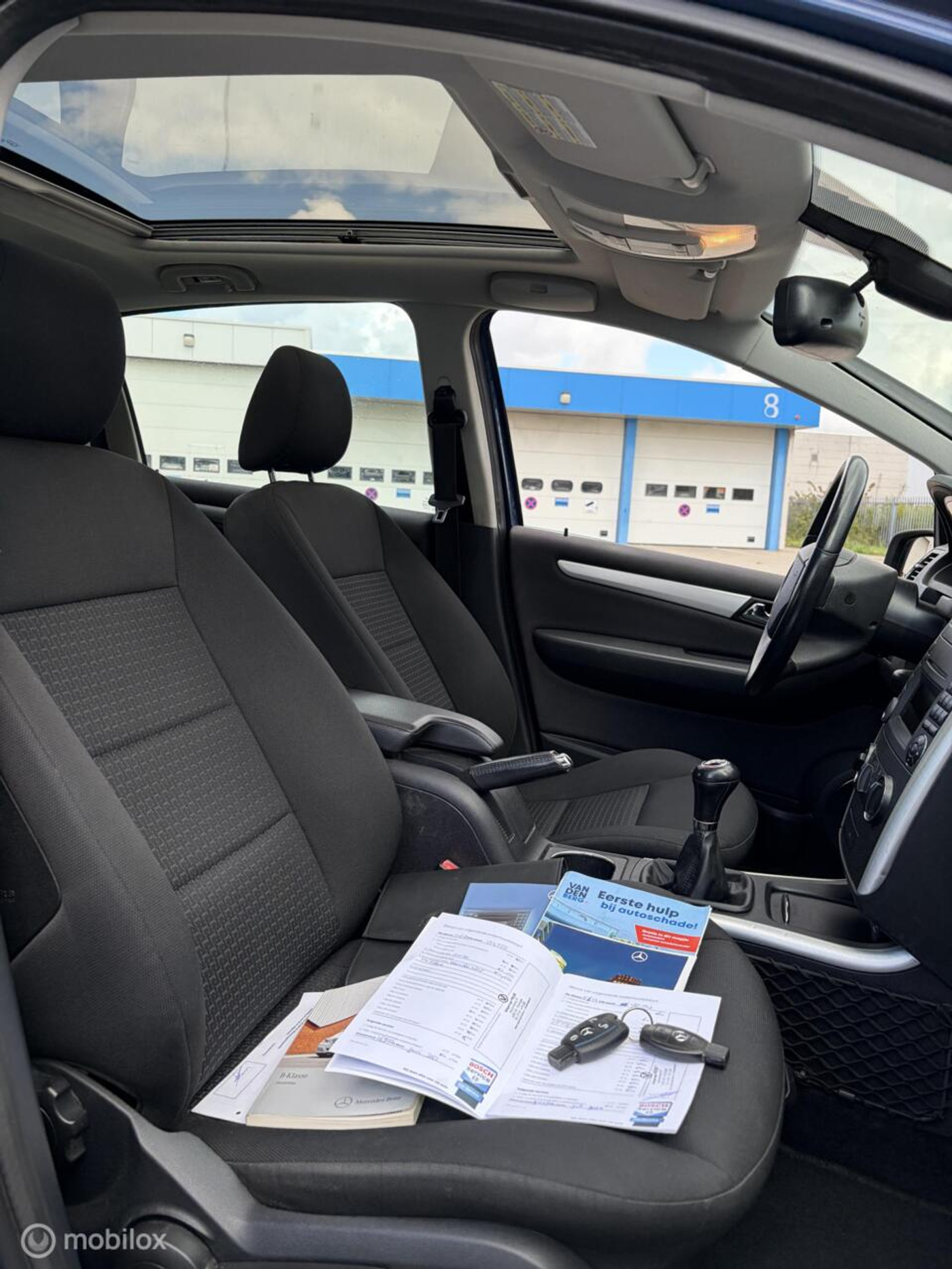 Foto van Mercedes-Benz B 180