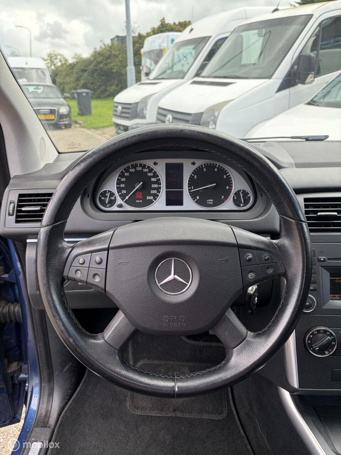 Foto van Mercedes-Benz B 180