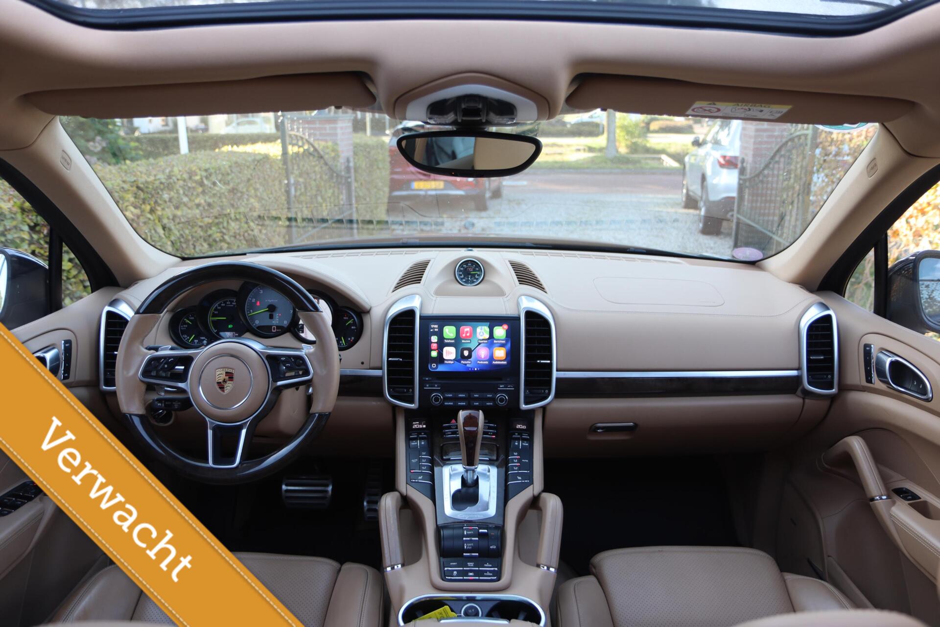 Foto van Porsche Cayenne S E-hybrid