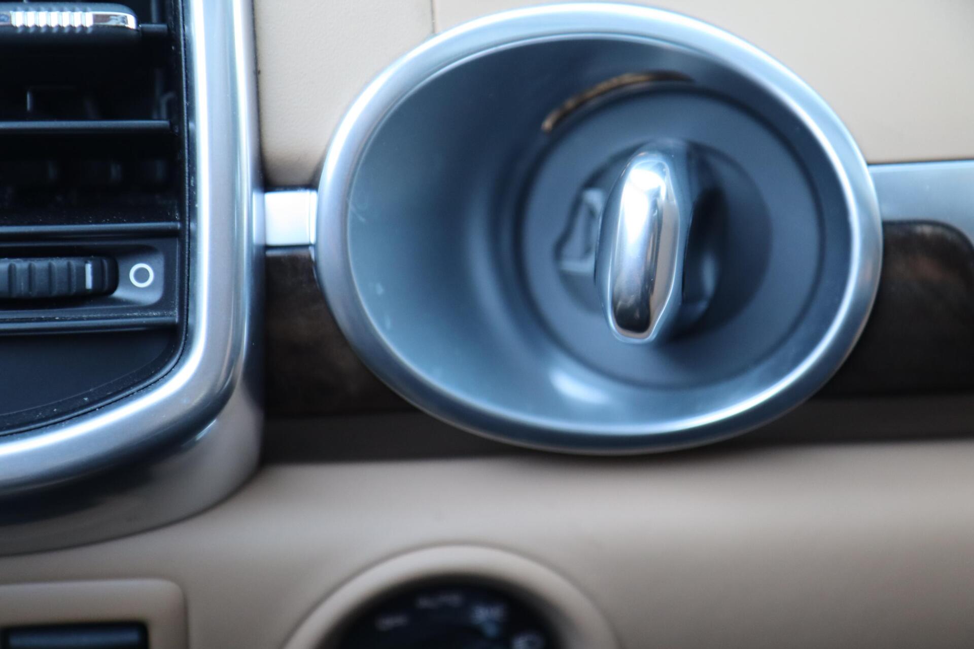 Foto van Porsche Cayenne S E-hybrid