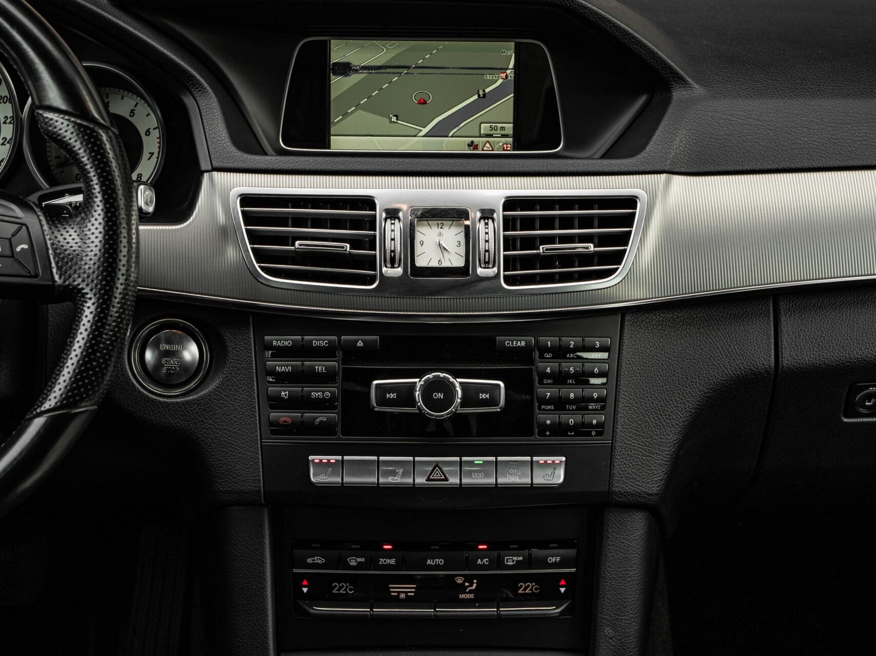 Foto van Mercedes-Benz E 200