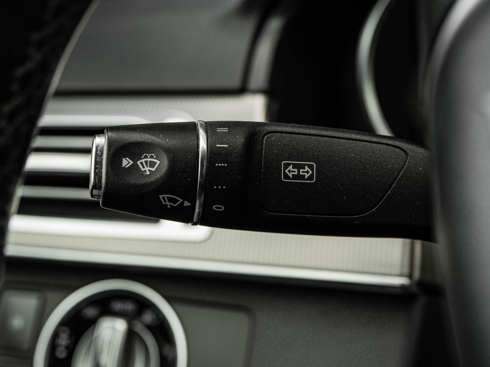 Foto van Mercedes-Benz E 200