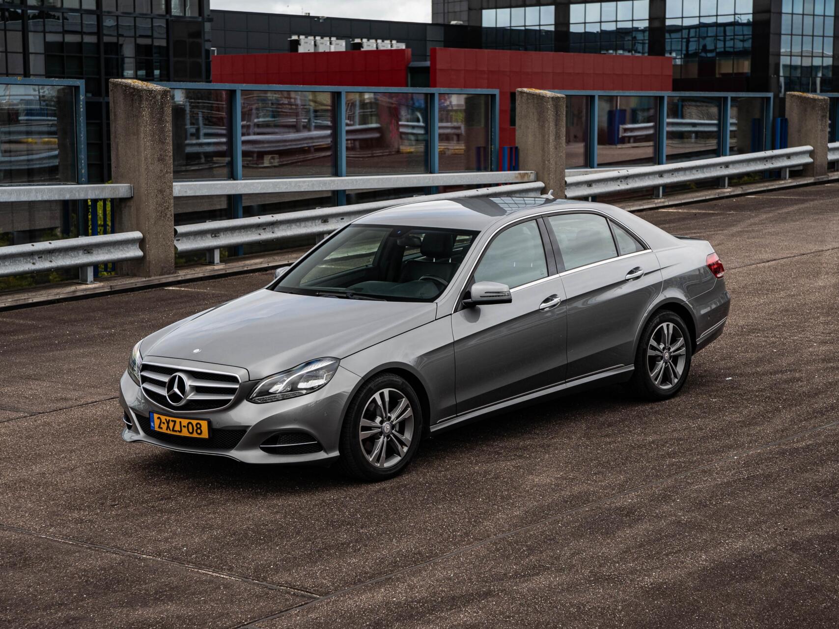 Foto van Mercedes-Benz E 200