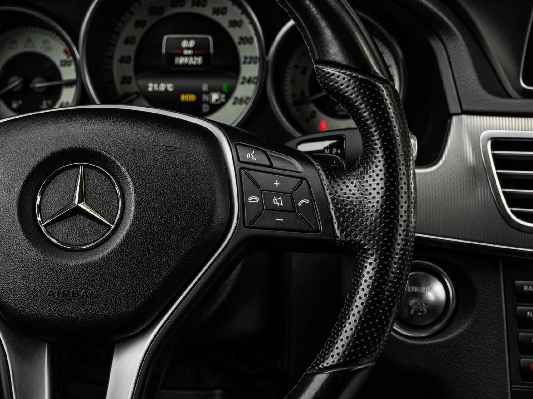Foto van Mercedes-Benz E 200