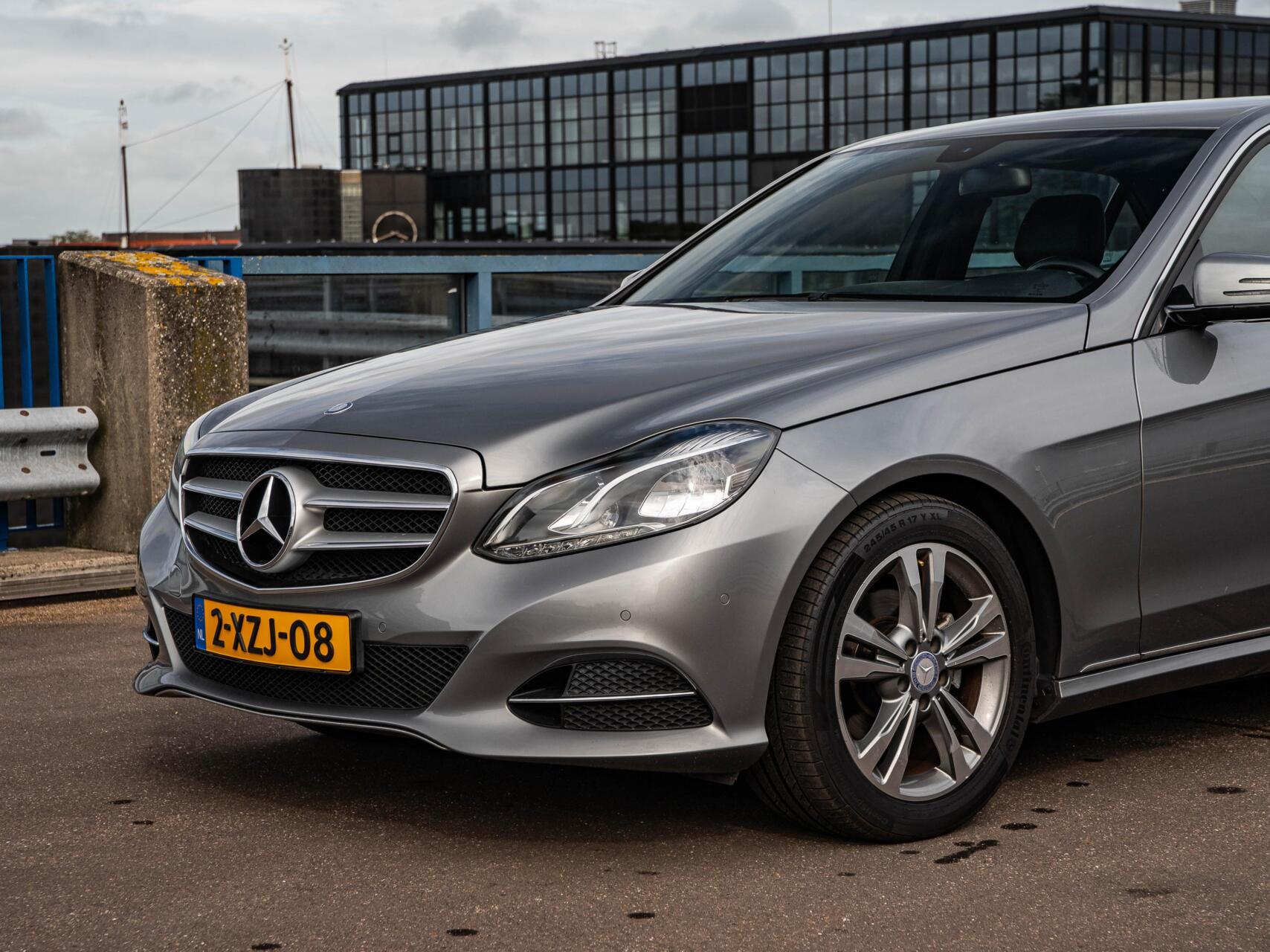 Foto van Mercedes-Benz E 200