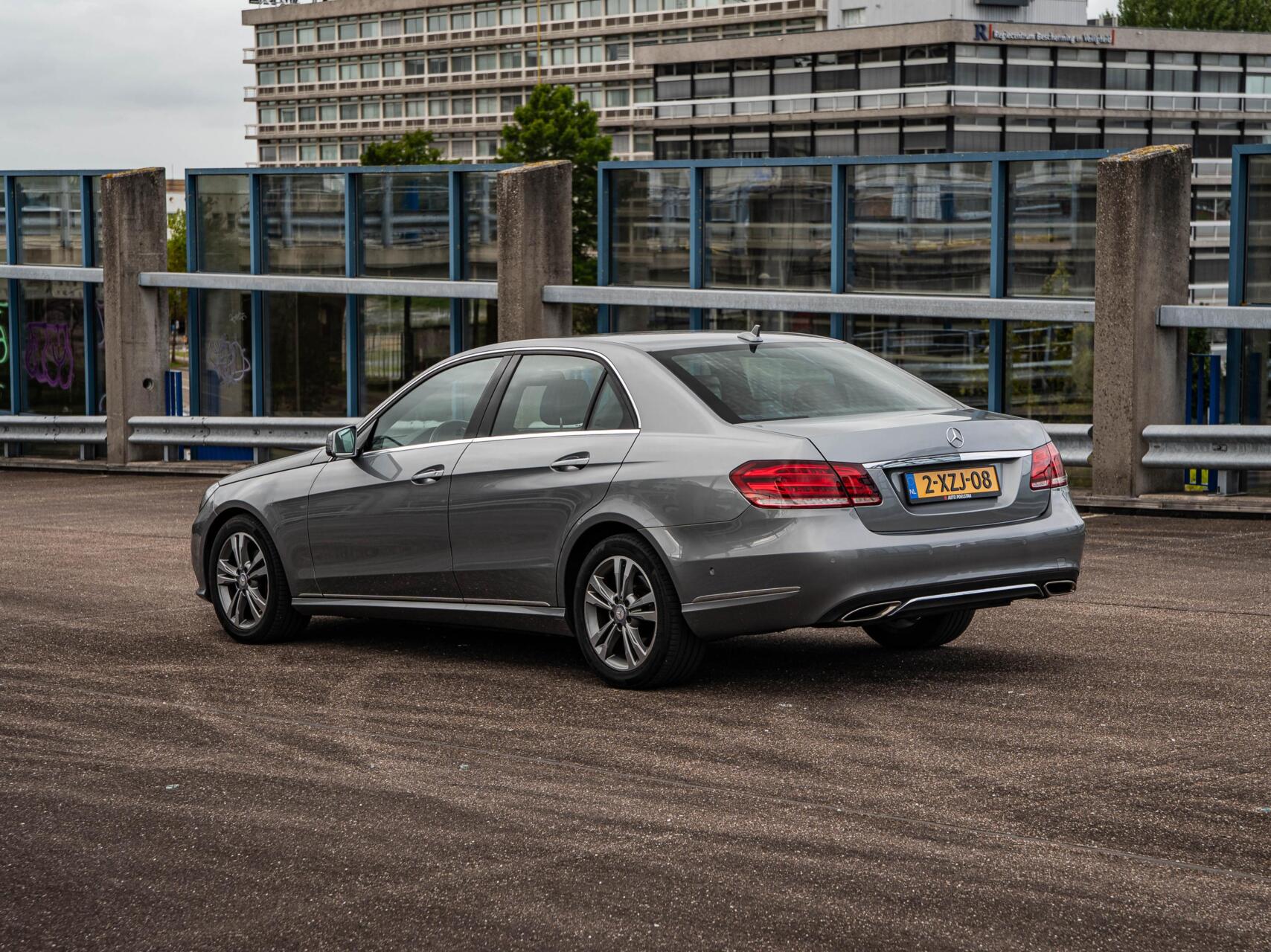 Foto van Mercedes-Benz E 200