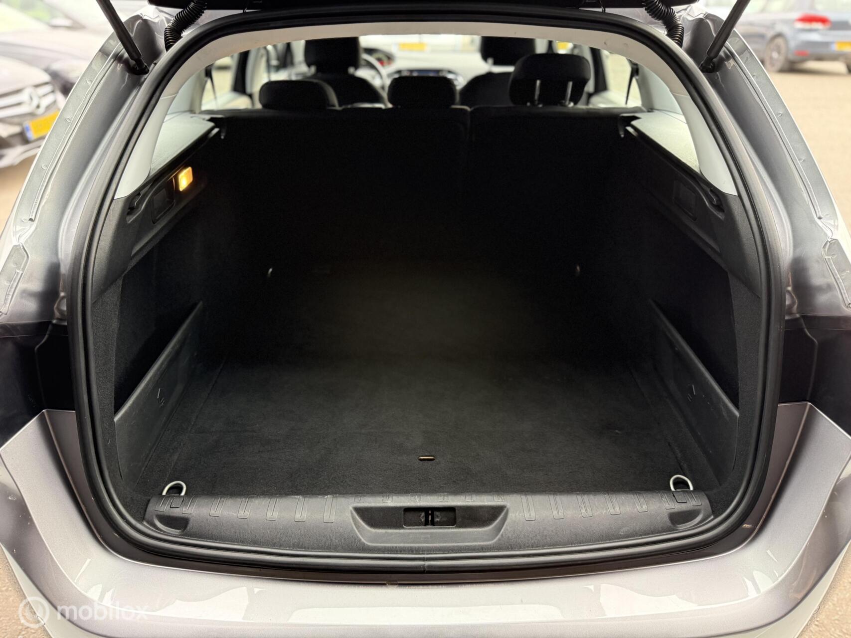 Foto van Peugeot 308 SW