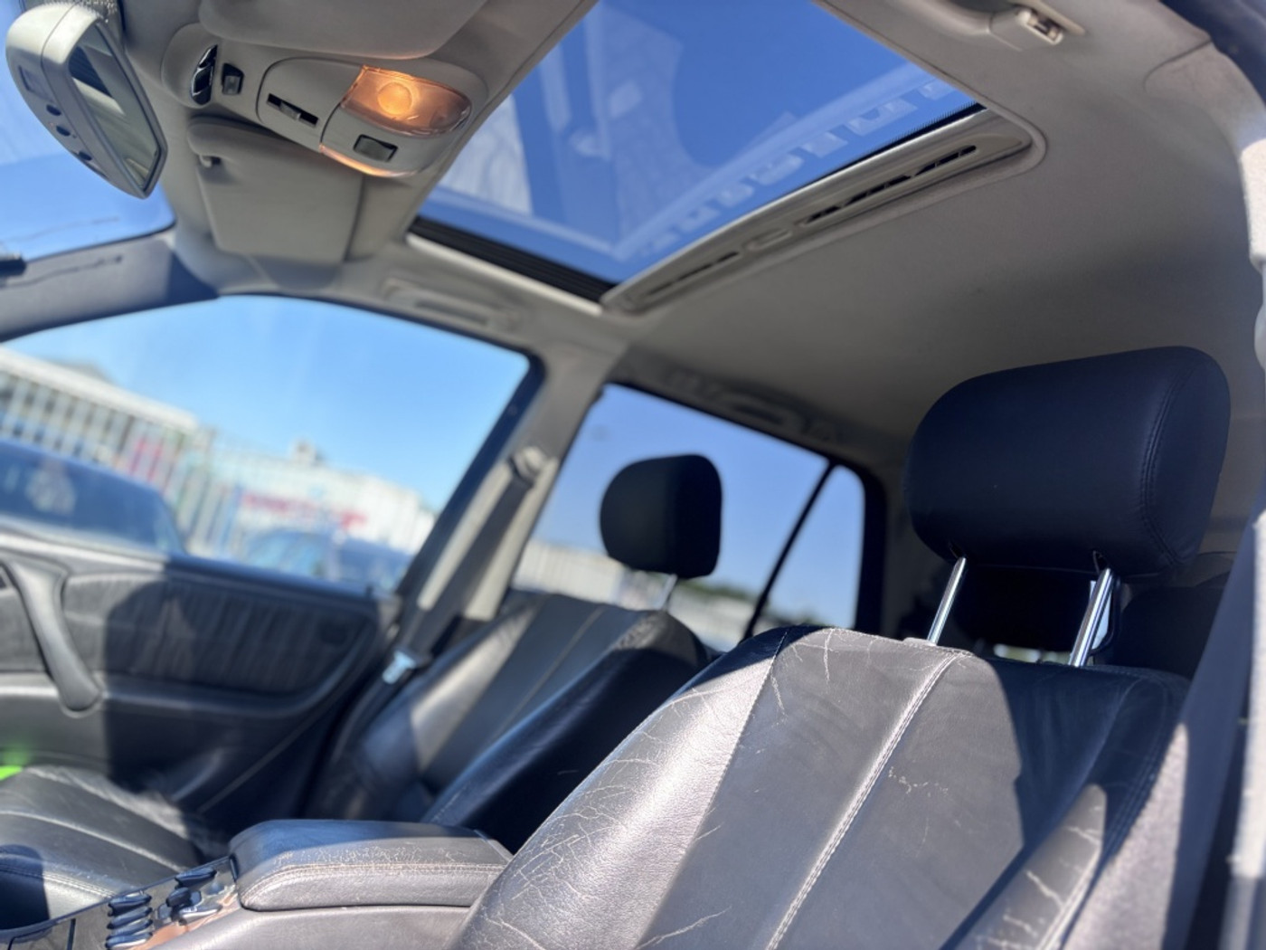 Foto van Mercedes-Benz ML 55 AMG
